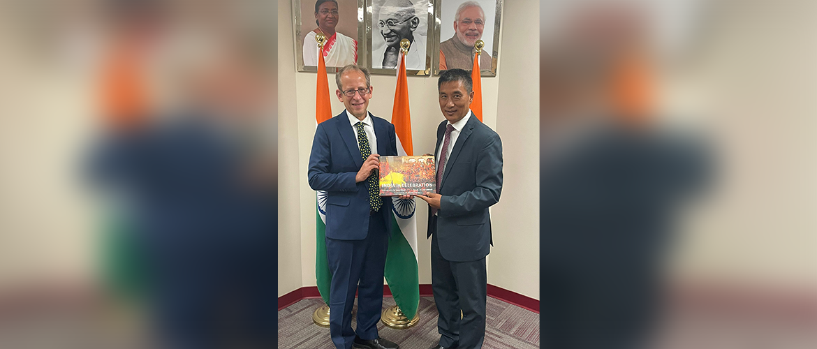  Consul General Masakui Rungsung received Dr. Jeff Keshen, President and Vice-Chancellor, University of Regina on 11 July 2024
